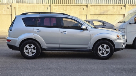 Khobar, Vehicles, Cars & Trucks , SAR 20000,  Mitsubishi Outlander,  2011,  Automatic,  251000 KM,