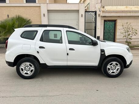 Riyadh, Vehicles, Cars & Trucks , SAR 35000,  Renault Duster AWD,  2023,  Automatic,  167000 KM,   Renault Duster With 4x4 Option And Very Good Price 1st Owner