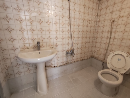 Zinj, Apartments, Flats, Houses & Villas, BHD 190/year,  1 BR,  Zinj:- Groundfloor 1Bhk Flat On Rent With Ewa..