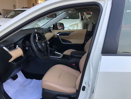 Manama, Vehicles, Cars & Trucks , BHD 7800,  Toyota RAV4 Full Automattic Imacalite Condation Single Ownar,  2021,  Automatic,  100000 KM,