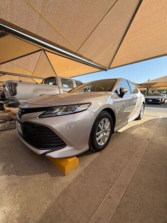 Riyadh, Vehicles, Cars & Trucks , SAR 66000,  Toyota Camry LE Hybrid,  2019,  Automatic,  150000 KM,  Selling Toyota Camry