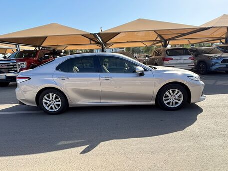 Riyadh, Vehicles, Cars & Trucks , SAR 66000,  Toyota Camry LE Hybrid,  2019,  Automatic,  150000 KM,  Selling Toyota Camry