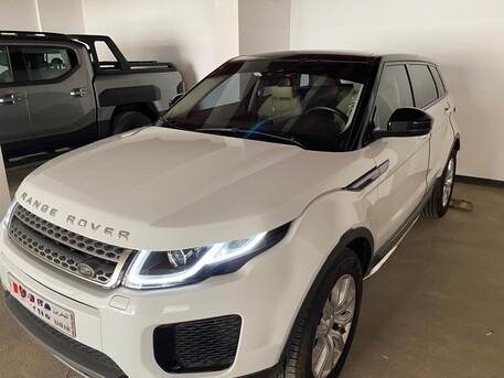Juffair, Vehicles, Cars & Trucks , BHD 8000,  Land Rover Range Rover Evoque,  2018,  Automatic,  13500 KM,  RANGE ROVER EVOQUE * LUXURY SUV  WHITE BLACK LOW MILEAGE