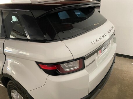 Juffair, Vehicles, Cars & Trucks , BHD 8000,  Land Rover Range Rover Evoque,  2018,  Automatic,  13500 KM,  RANGE ROVER EVOQUE * LUXURY SUV  WHITE BLACK LOW MILEAGE