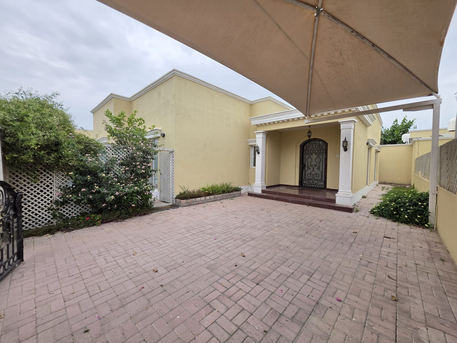 Saar, Apartments, Flats, Houses & Villas, BHD 550/month,  3 BR,  Saar : 3 Bedroom Semifurnshed Compound Villa