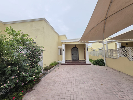 Saar, Villas, BHD 550,  Saar : 3 Bedrooms Compound Villa With Private Pool