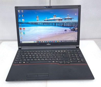 Manama, Computers, BHD 75,  FUJITSU Core I7 Laptop (Made In Japan) 15.6" HD LED Screen 8GB RAM 256GB SSD Neat & Clean