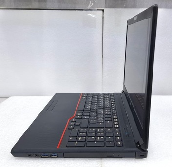 Manama, Computers, BHD 75,  FUJITSU Core I7 Laptop (Made In Japan) 15.6" HD LED Screen 8GB RAM 256GB SSD Neat & Clean