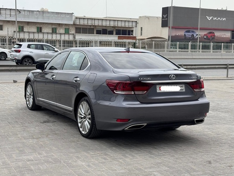 Manama, Vehicles, Cars & Trucks , BHD 9500,  Lexus LS-460L,  2015,  Automatic,  171400 KM,    (Grey)