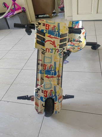 Jeddah, Toys & Games, SAR 1,  SELLING THIS SCOOTER