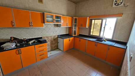 Manama, Apartments, Flats, Houses & Villas, BHD 200210/month,  200  Isatoun  3bhk  210  With Ewa  Indian School Near Flat : 2bhk 120 With Ewa Jardab And