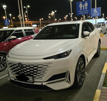 Isa Town, Vehicles, Cars & Trucks , BHD 10500,  Changan UNI-K,  2025,  Automatic,  25 KM,    | White | Full Option Plus