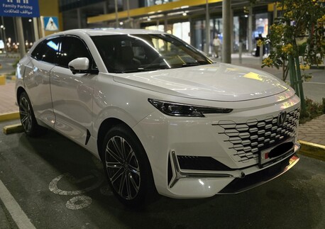 Isa Town, Vehicles, Cars & Trucks , BHD 10500,  Changan UNI-K,  2025,  Automatic,  25 KM,    | White | Full Option Plus
