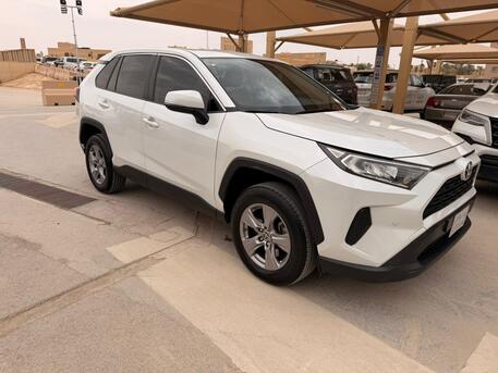 Riyadh, Vehicles, Cars & Trucks , SAR 102,  Toyota RAV 4 2.0 4x4,  2024,  Automatic,  30000 KM,  One Owner, Expat