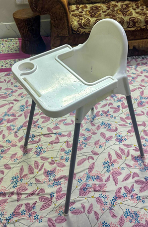 Jeddah, Baby & Kid Stuff, SAR 50,  Portable Highchair With Tray