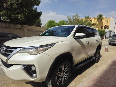 Riyadh, Vehicles, Cars & Trucks , SAR 90000,  Toyota Fortuner,  2019,  Automatic,  172000 KM,  Fortuner VX 4.0L V6 (Petrol)
