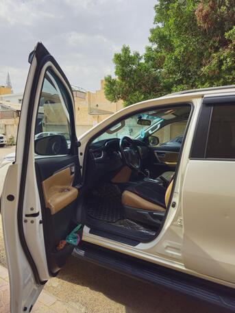 Riyadh, Vehicles, Cars & Trucks , SAR 90000,  Toyota Fortuner,  2019,  Automatic,  172000 KM,  Fortuner VX 4.0L V6 (Petrol)