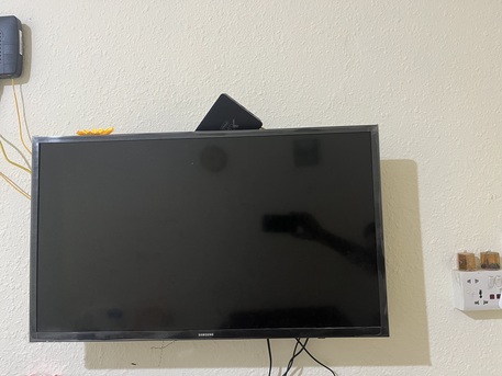 Jeddah, Household Items, SAR 300,  Samsung Smart TV 32&rdquo;