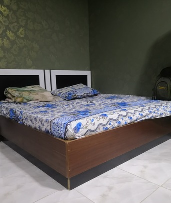 Al Aziziyah, Furniture, SAR 200,  Double Bed With Mattress