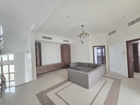 Janabiya, Villas, BHD 600,  300 Sq. Meter,  Semi Furnished 4 Bedrooms Villa For Rent In Janabiya