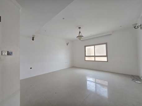 Janabiya, Villas, BHD 600,  300 Sq. Meter,  Semi Furnished 4 Bedrooms Villa For Rent In Janabiya