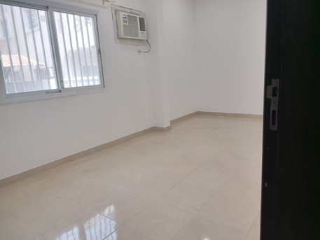 Manama, Apartments, Flats, Houses & Villas, BHD 200/year,  1 BR,  Amazing Semi Furnishes 1 Bhk For Rent With Ewa