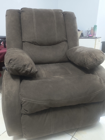 Dammam, Furniture, SAR 700,  Recliner Sofa 1 Pcs