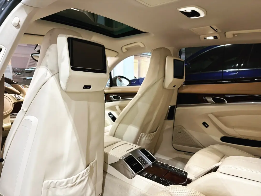 Amwaj Islands, Vehicles, Cars & Trucks , BHD 6995,  Porsche Panamera 4S,  2014,  Automatic,  119 KM,  Porsche Panemera 4S PDK   Executive Edition V6 3.0L TTC 420 HP