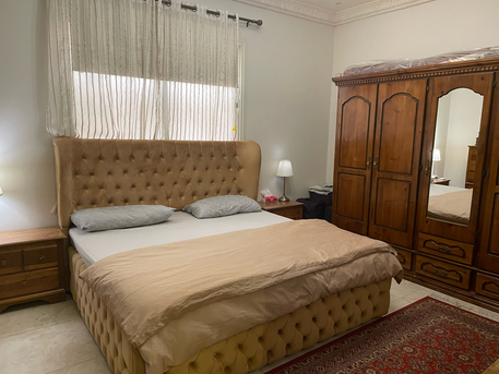 Riyadh, Furniture, SAR 3000,  Premium American Bedroom Set & Solid Wood 5-Door Wardrobe