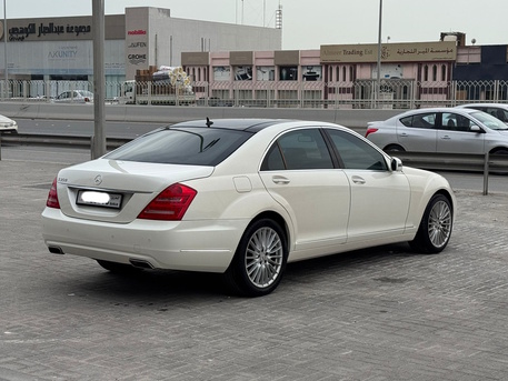 Manama, Vehicles, Cars & Trucks , BHD 3950,  Mercedes Benz S-350,  2010,  Automatic,  190600 KM,   /  (White)