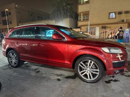 Riyadh, Vehicles, Cars & Trucks , SAR 26000,  Audi Q7,  2008,  Automatic,  210000 KM,   FOR SALE