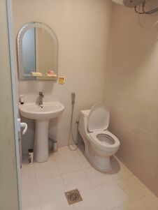 Dammam, Apartments, Flats, Houses & Villas, SAR 750/month,  1 BR,  SAR 750 Per Month Room Space In A Fully Furnished Apartment Near Al-Wafa Store & Seiko