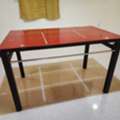 SAR 150,  Dining Table For Sale Material : Glass And Metal