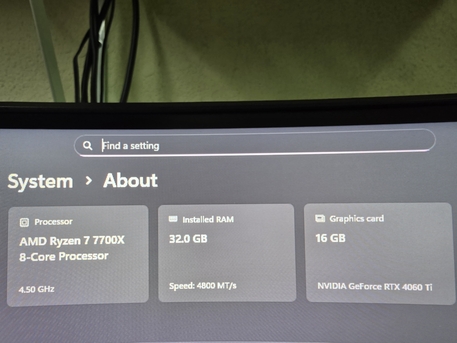 Jubail, Computers, SAR 7500,  GAMING PC WITH MONITOR FOR SALE RUSH!!!