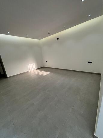 Riyadh, Villas, Luxury New Build Independent Villa/Big House For Rent , Khuraish Road.