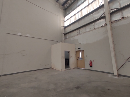 Sitra, Warehouses, BHD 750,  300 Sq. Meter,  Warehouse | Factory | Workshop (300 Sqm) For Rent In Mameer BD.750/-
