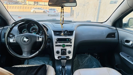 Al Iskan, Vehicles, Cars & Trucks , SAR 13000,  Chevrolet Malibu,  2010,  Automatic,  268654 KM,  In Mint Condition For Sale