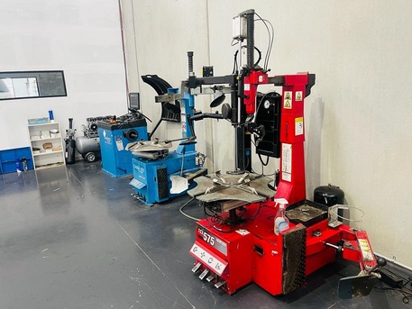 Sydney, Business, MOTORPOINT (Western Auto Services)