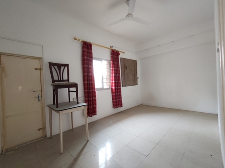 Jidhafs, Apartments, Flats, Houses & Villas, BHD 135/year,  2 BR,  Jidhafs:- Groundfloor 2Bhk Unfurnished Flat On Rent..
