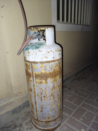 East Riffa, Household Items, BHD 25,  Refilled Medium Size Gas Cylinder With Stove Free