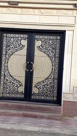 Riyadh, Construction, للحدادة و المونيم،الذجاج