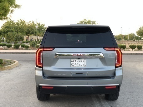 Jubail, Vehicles, Cars & Trucks , SAR 244000,  2024 Yukon SLT Full Option, 4x4, Low Mileage (48,000 Km), Original Paint, Stored,  2024,  48000 KM,  Jubail Down Town Carshowroom Area