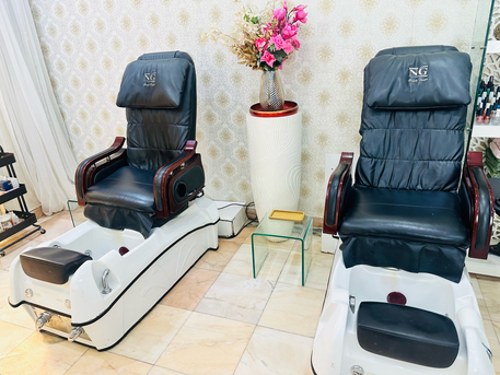 Saar, Health & Beauty Items, BHD 50,  2 Manicure Pedicure Chairs With Massager Inbuilt