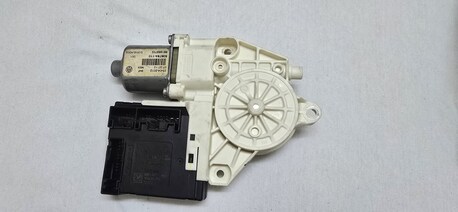 Jeddah, Auto Parts, SAR 350,  محركات نوافذ لسيارات Jetta/Passat/Golf /Tiguan Window Motors