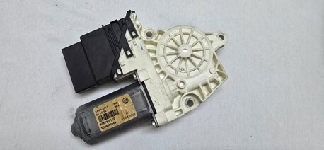 Jeddah, Auto Parts, SAR 350,  محركات نوافذ لسيارات Jetta/Passat/Golf /Tiguan Window Motors