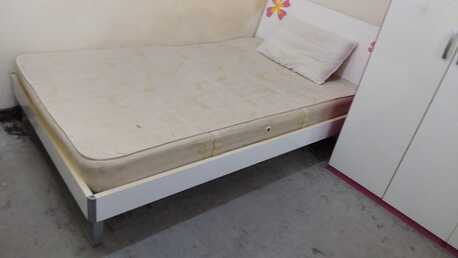 Yanbu, Household Items, SAR 2000,  Family Flat For 700 SAR Rent With Furniture For Sale