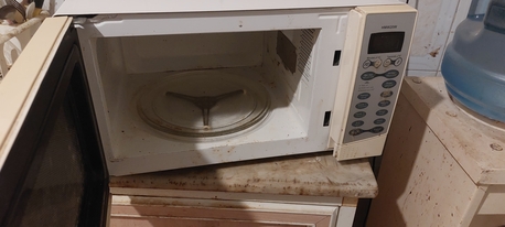Jeddah, Furniture, SAR 120,  Haass Microwave