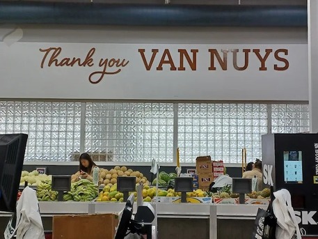 New York, Food, Modern Supermarket With Convenient Grocery Delivery Service