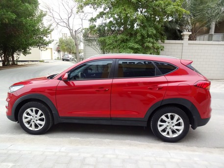 Zinj, Vehicles, Cars & Trucks , BHD 111,  Hyundai Tucson,  2019,  Automatic,  101000 KM,  First Owner, Agency Maintained - Under Warranty URGENT SALE