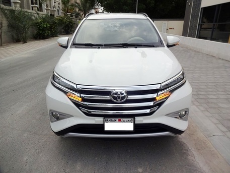 Zinj, Vehicles, Cars & Trucks , BHD 111,  Toyota Rush,  2022,  Automatic,  33 KM,  Excellent Condition 7 Seater Vehicle - Expat Leaving